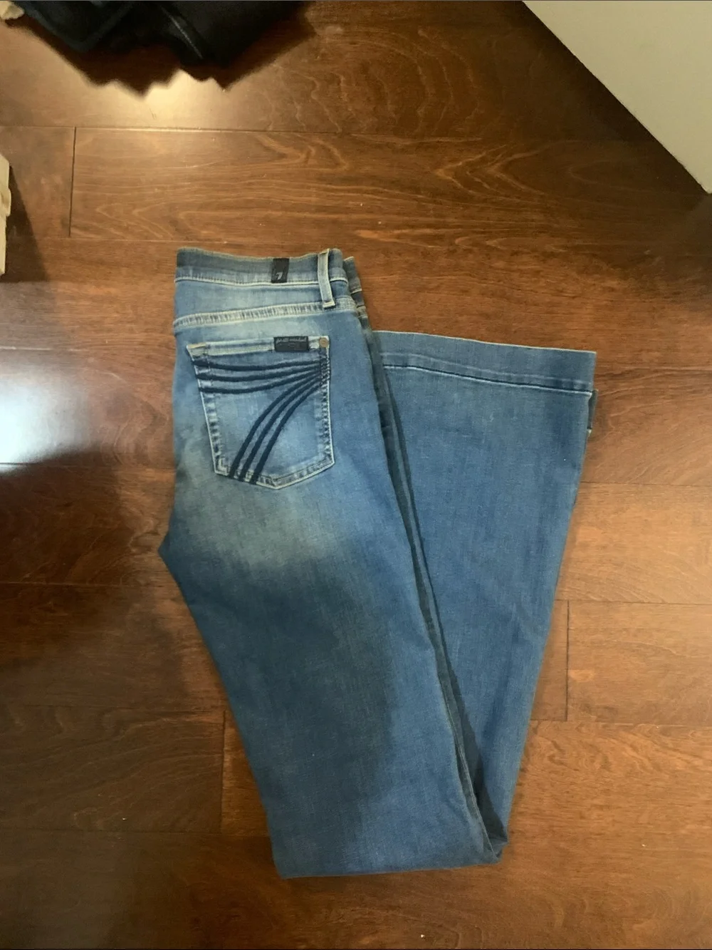 Women’s Blue Denim Jeans with Back Pocket Detail - Picture 1 of 2